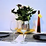 Felice Apartmant